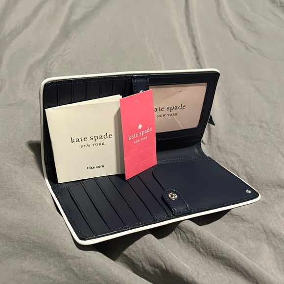 Kate Spade wallet - Picture 5 of 5